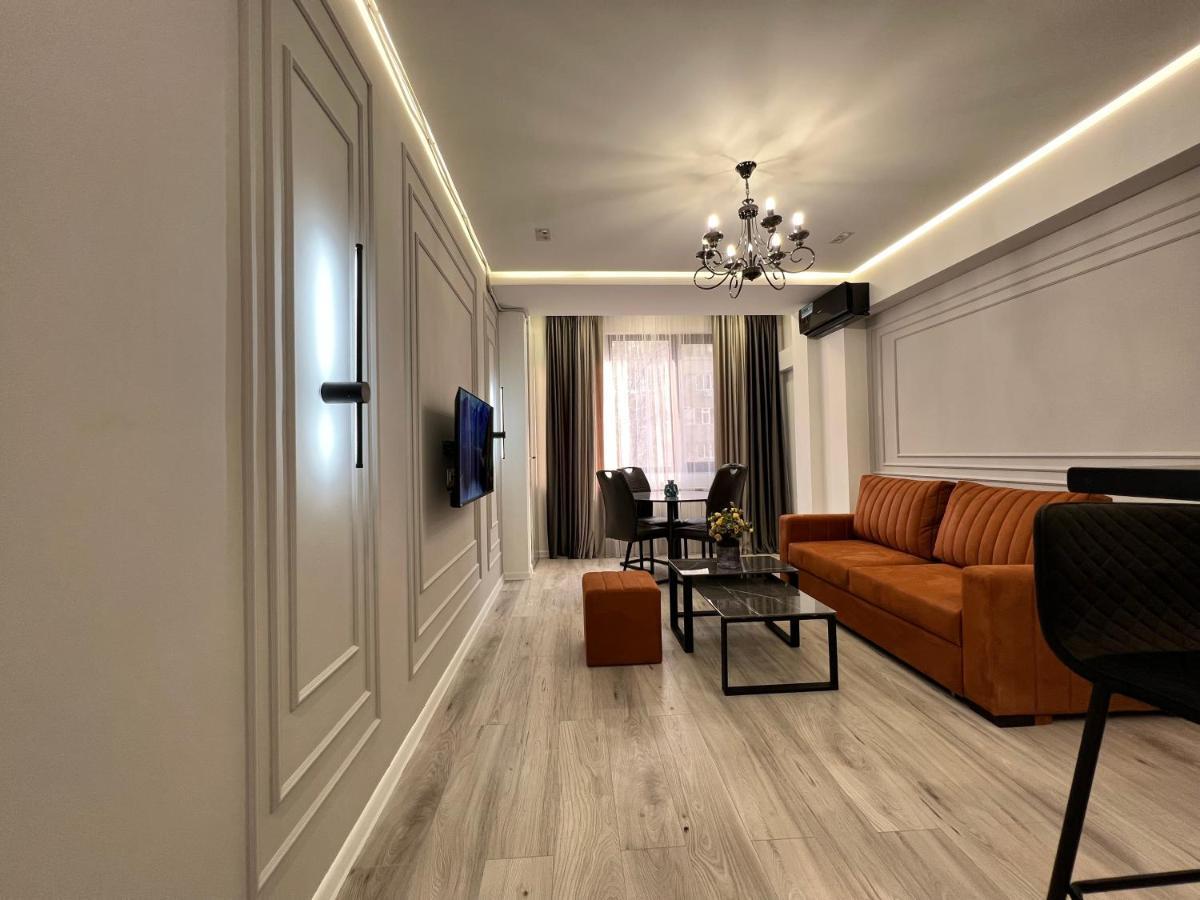 Cozy Apt 3 City Center Yerevan Ngoại thất bức ảnh