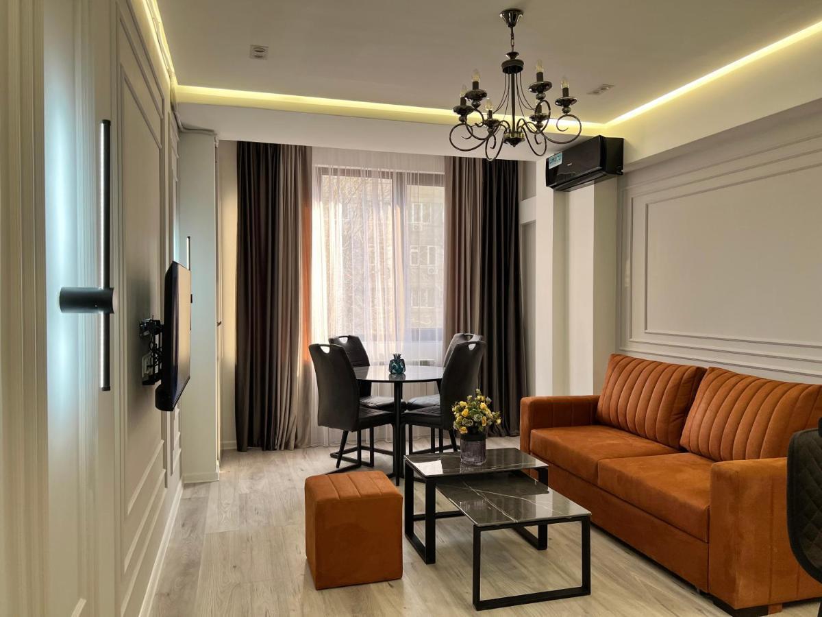 Cozy Apt 3 City Center Yerevan Ngoại thất bức ảnh